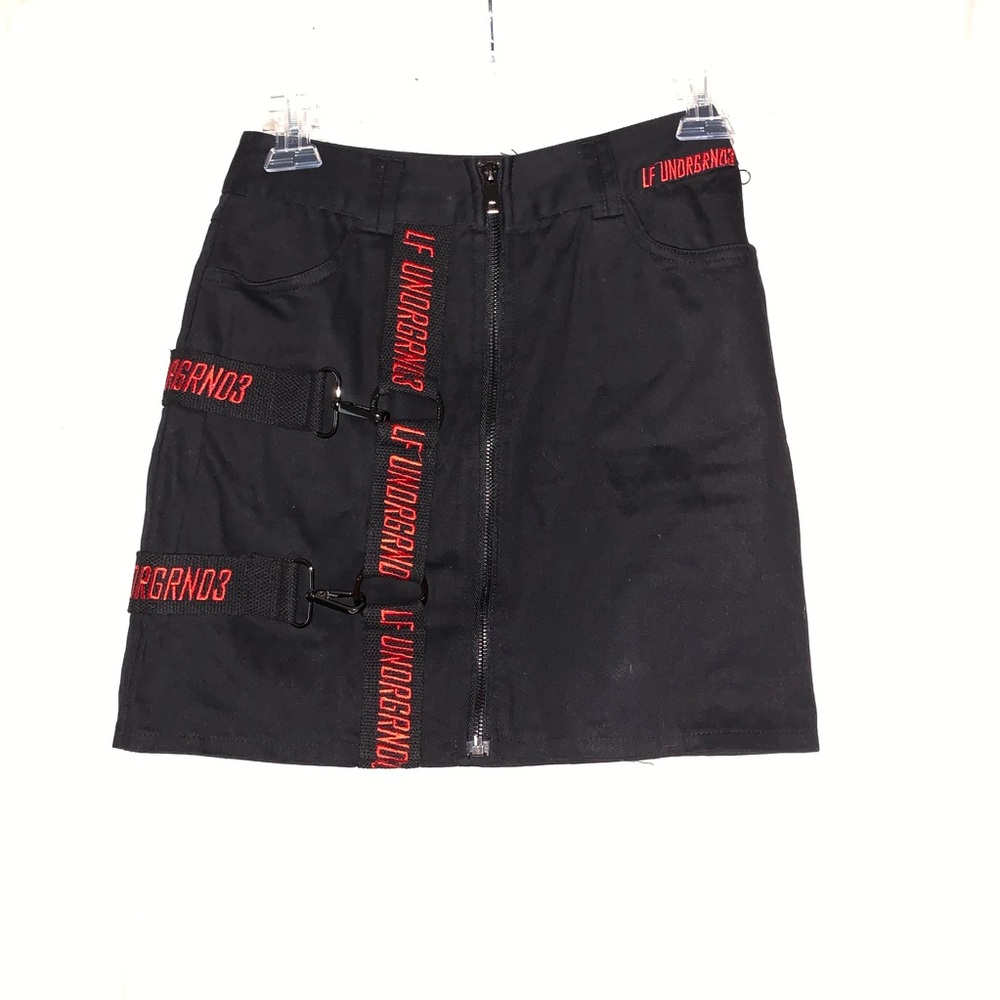 LF UNDRGRND3 skirt